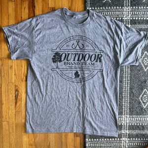 Men’s Outdoor Brand Team short sleeve T-shirt size large
